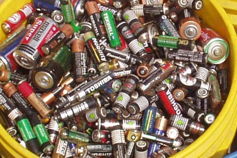 旧电瓶回收价_电池锂电池回收_回收报废锂电池价格